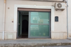 AF004 - Locale Commerciale in Centro