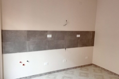 AF016B - Bivani con Terrazzo in Zona Cen