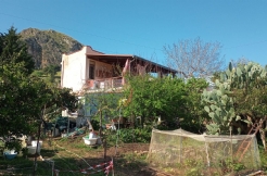 AM015 - Villetta Singola Panoramica con Ampio Terreno
