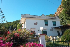 AM019 - Intera Villa Bifamiliare Con Spa