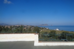 AM039 - Panoramica Villa con Ampio Terre