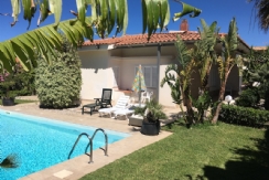 AM042 - Villa Singola con Piscina